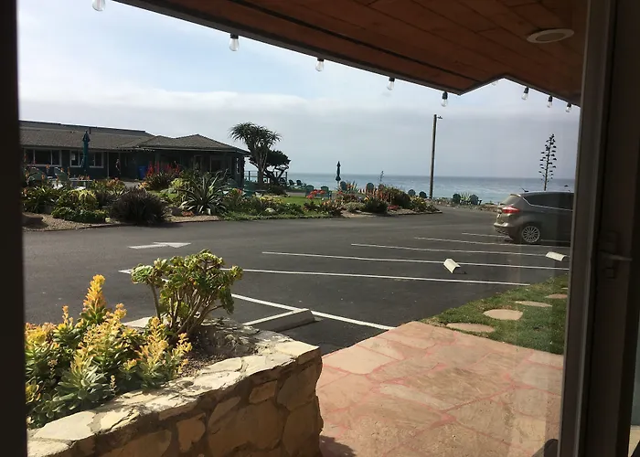 Cambria Shores Inn